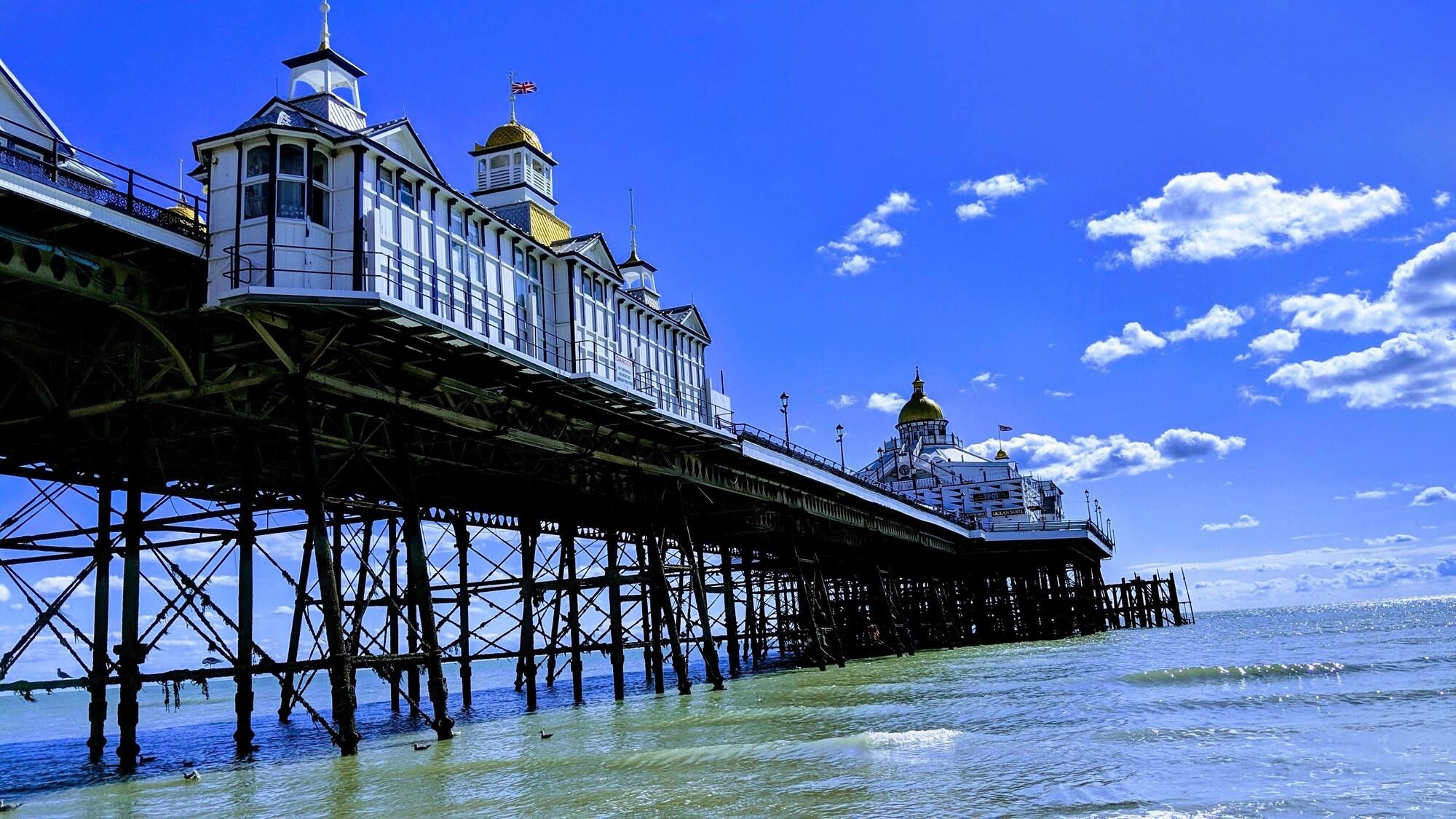Ebor Lodge Eastbourne Exterior photo