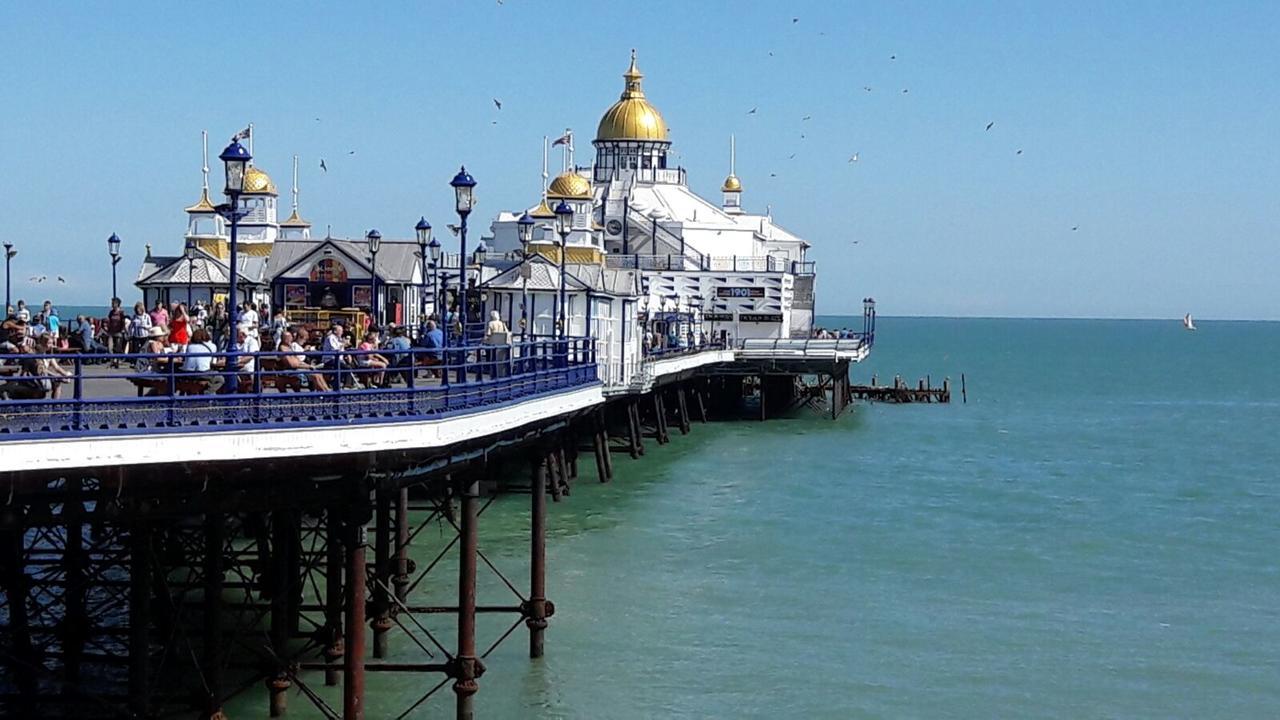 Ebor Lodge Eastbourne Exterior photo