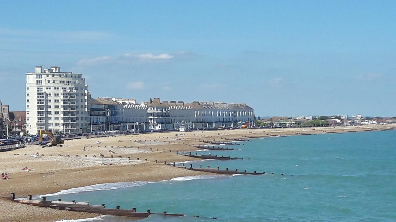 Ebor Lodge Eastbourne Exterior photo